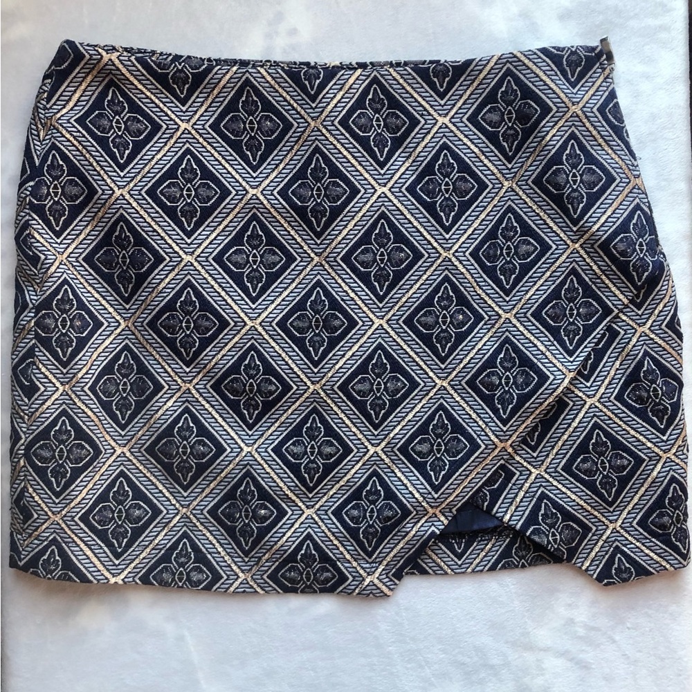 Short skirt Large